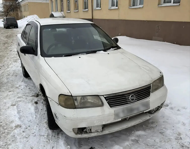 Nissan Sunny 